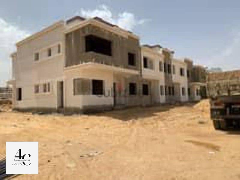 For sale, the lowest price Twin House 274M  in 5TH  fifth new cairo with installments, view Landscape, in Azzar Compound 9