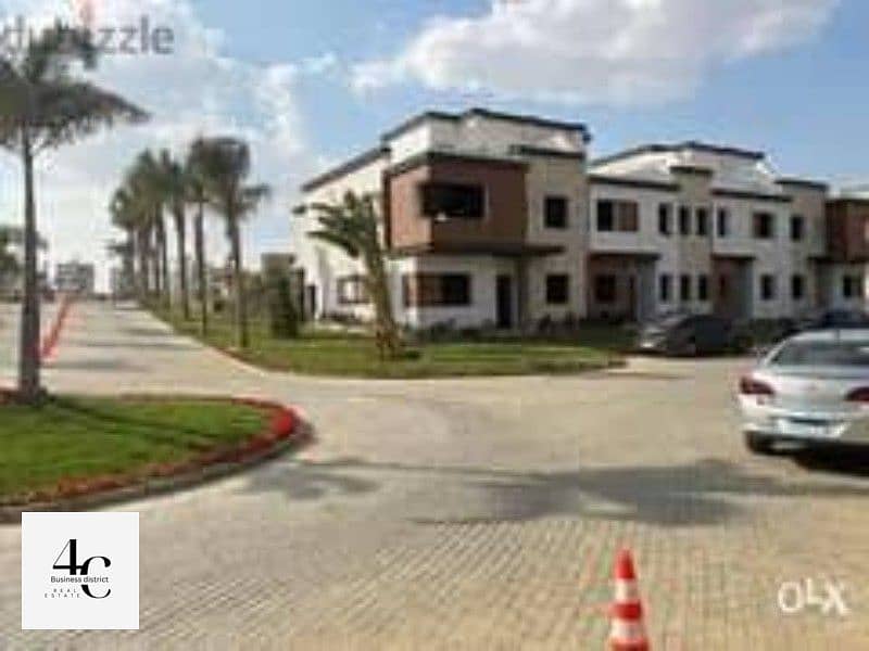 For sale, the lowest price Twin House 274M  in 5TH  fifth new cairo with installments, view Landscape, in Azzar Compound 10