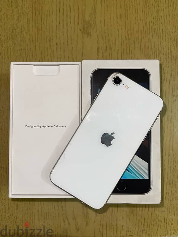 iPhone SE 2020 64g with box 3