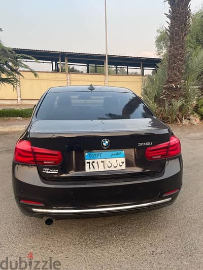 BMW 318 2018