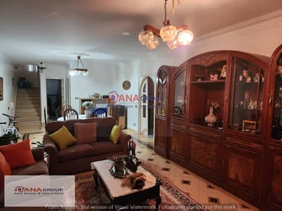 Villa Twin / Karma 1 Compound Townhouse.   Fully finished and furnished. Super Lux Finishing Reception floors wood parquet nail arrow