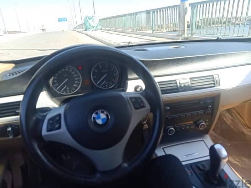 BMW 318i 2009 7