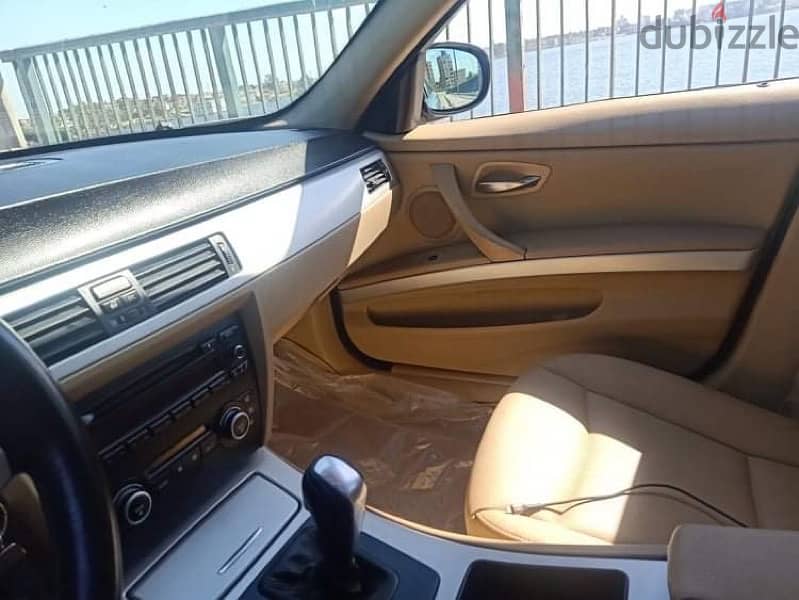 BMW 318i 2009 9