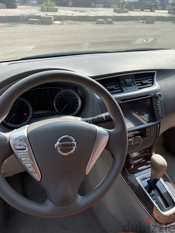 Nissan Sentra 2019 1