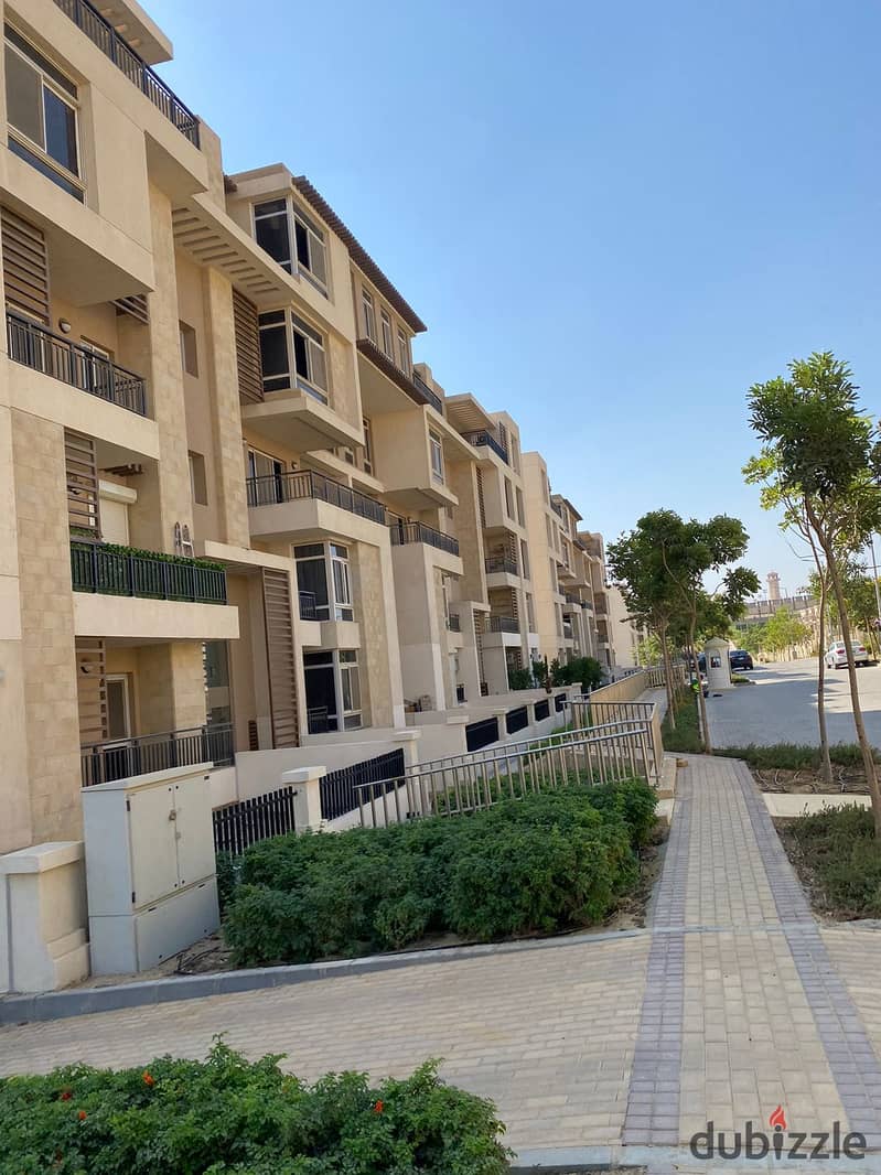 At the old price, an apartment for sale, 115 m, in front of Cairo Airport, in Taj City Compound 15