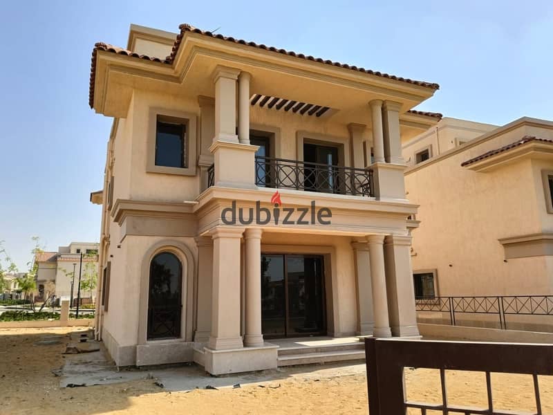 Villa for sale, independent, immediate delivery, with installments over 6 years, with a wide garden view, in the third phase 5