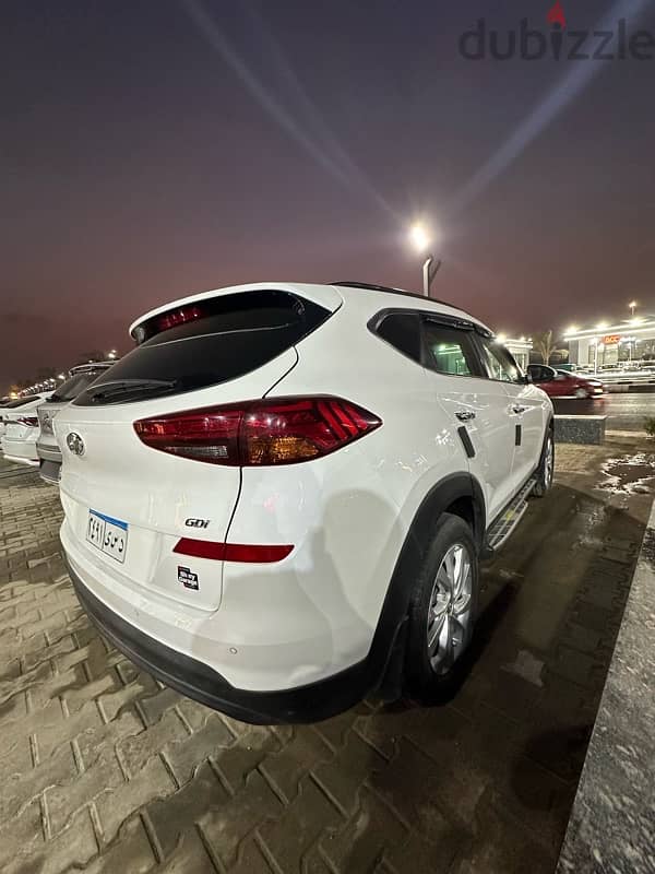 Hyundai Tucson 2021 كاملة اعلي فئة 4