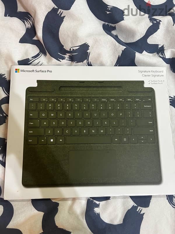 microsoft surface pro 9  + signature keyboard + mouse arc+ pen 3