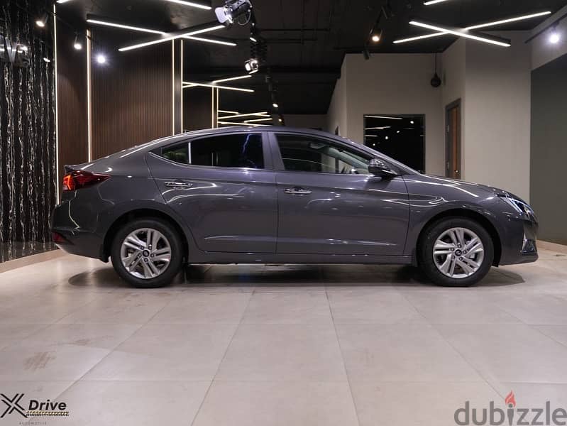 Hyundai Elantra 2025 اعلى فئة استلام فوري 2