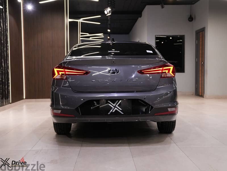 Hyundai Elantra 2025 اعلى فئة استلام فوري 3