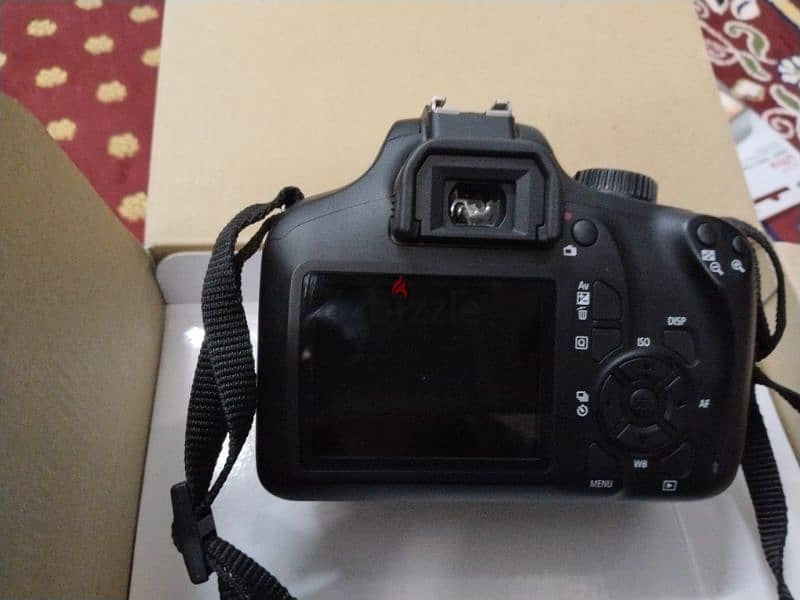 canon EOS 4000D 2