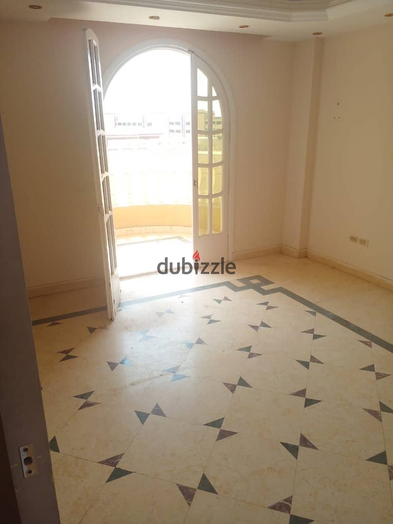 duplex for rent in Yasmine 3, area 400 square meters - ground and first - First Settlement 5