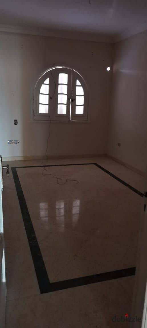 duplex for rent in Yasmine 3, area 400 square meters - ground and first - First Settlement 9