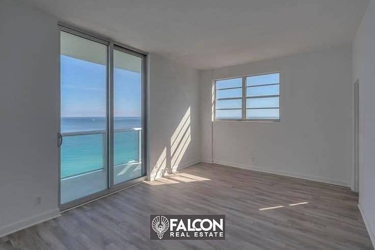 Receive immediately a fully finished 227m apartment, High End, up to 12 years, with a full view of the El Alamein Towers directly View Lagoon 1