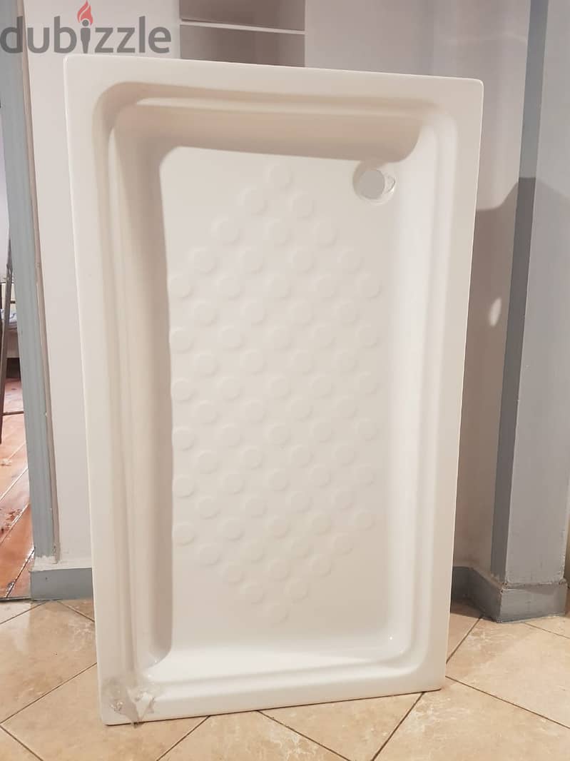 Shower tray. Ideal Standart with side panel.  120x70 cm. 1