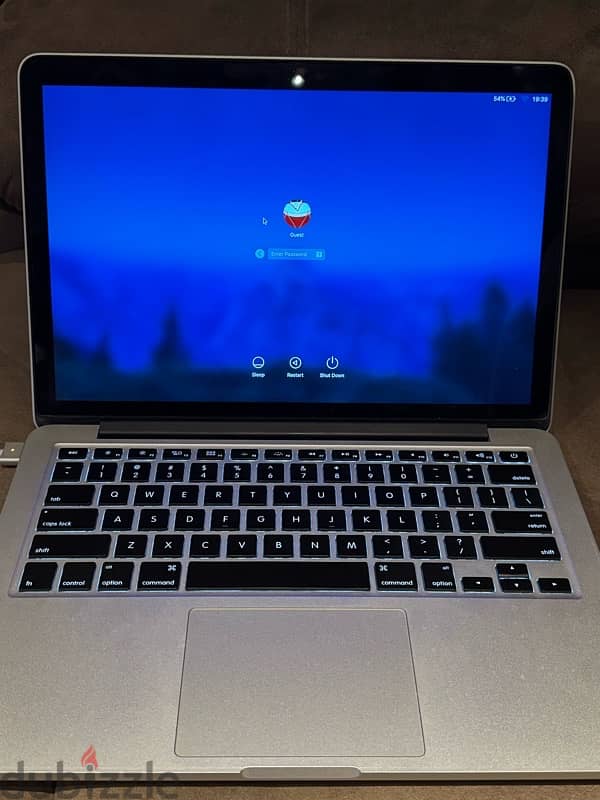 MACBOOK PRO 256gb 1