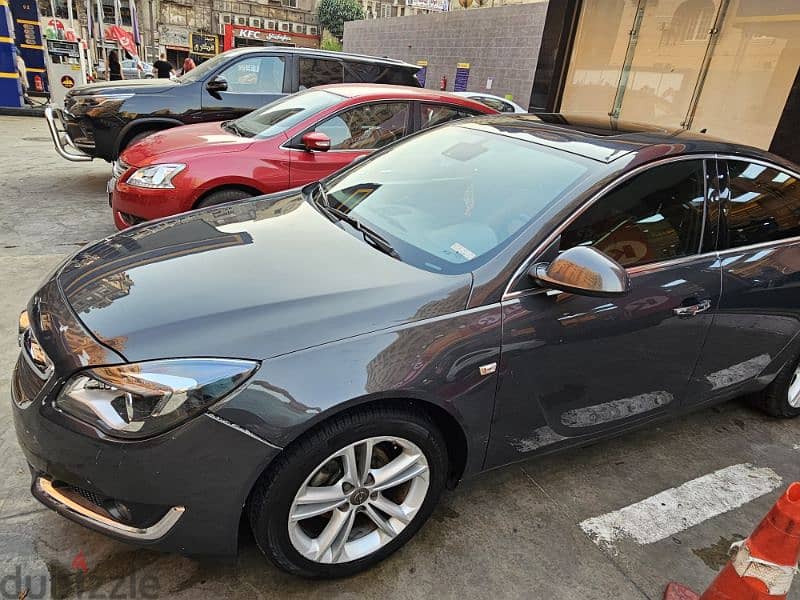 Opel Insignia 2016 1