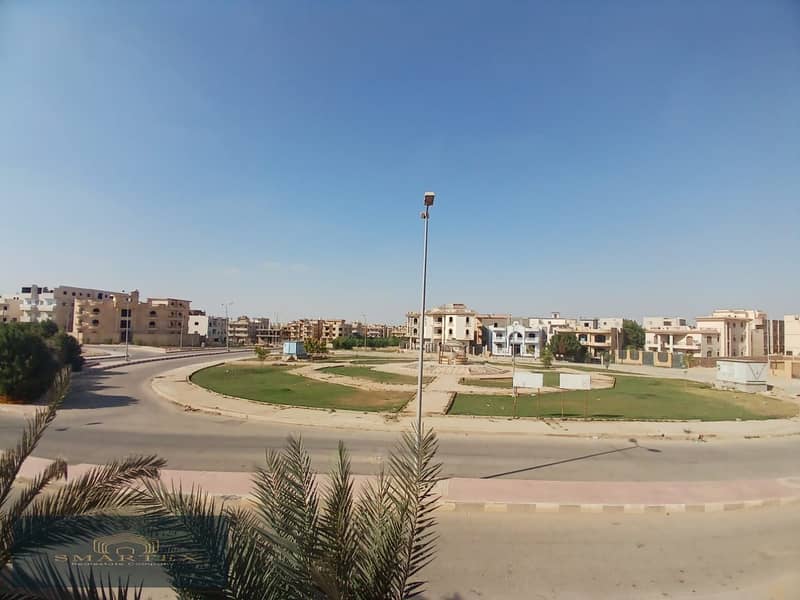 Apartment 230 sqm in the third district, bahri, open view, next to Marbella Mall and the middle road, and 3 minutes to the Suez Road 3