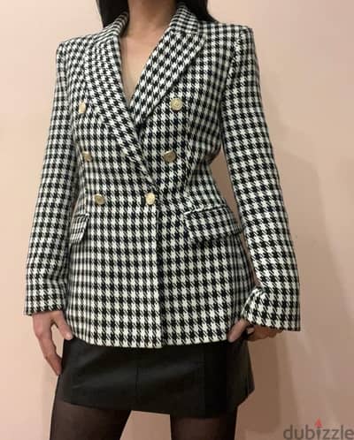 Zara jacket /size M