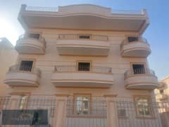 Apartment in the third district, east of the second number from the middle link, sea view, open, distinctive location in front and the rooms overlooki 0