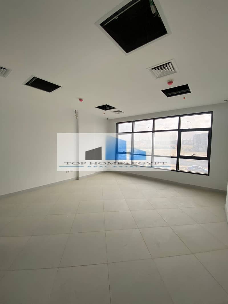 Clinic for Rent 80 SQM finished in Golden Square area - 5th Settlement 3