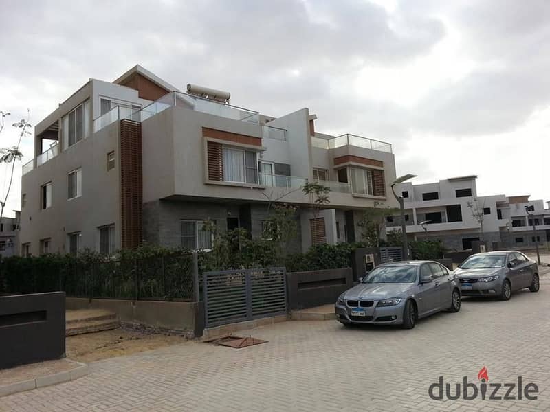 Townhouse in Dunes at an attractive price in Sheikh Zayed. 1