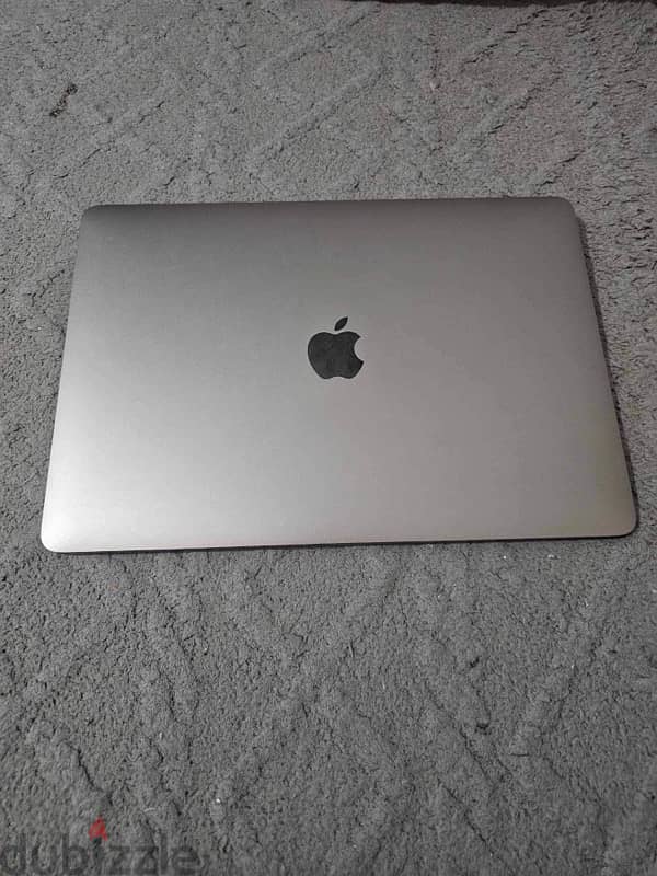 MacBook Pro M1 512 GB 8 RAM 3