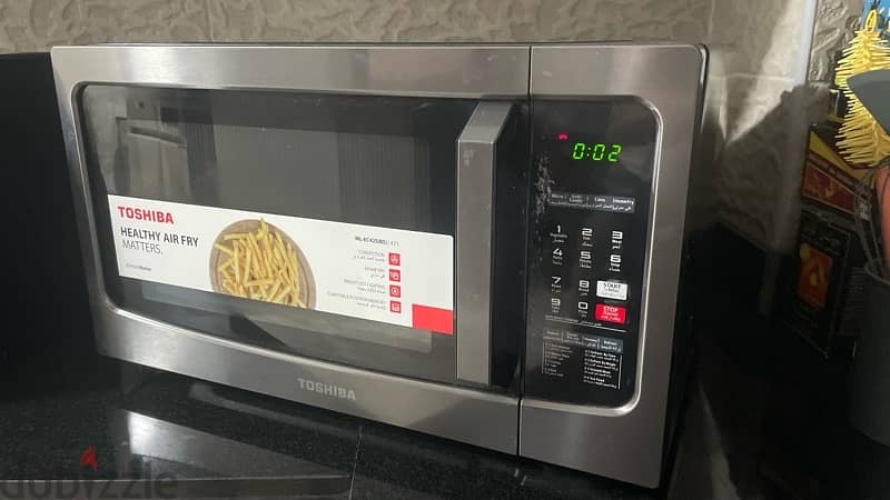 Microwave Toshiba like new 5