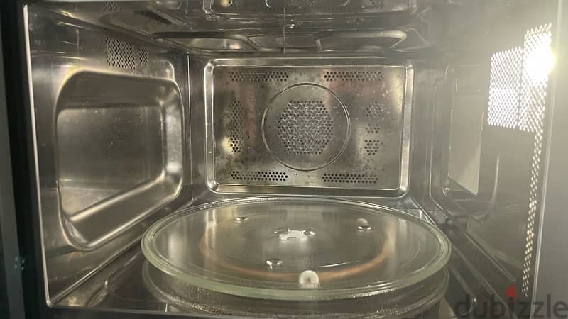 Microwave Toshiba like new 8