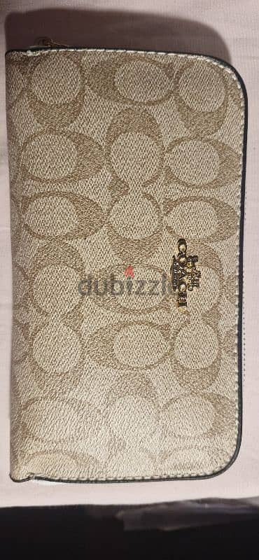 coach wallet mirror 3