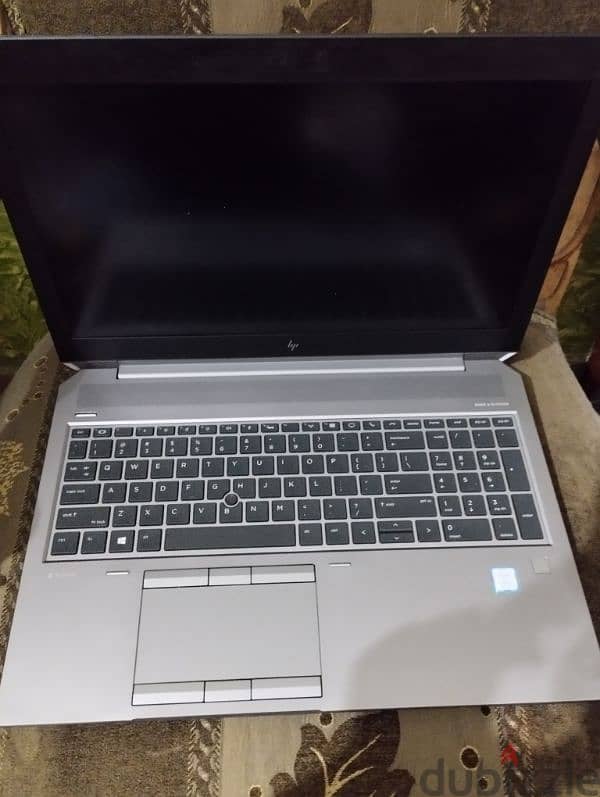 hp zbook G5 i7 وحش الجرافيك 1