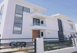 Villa for sale,Ready to move , at a bargain price, in Nyoum Compound, near Jehana Square 0