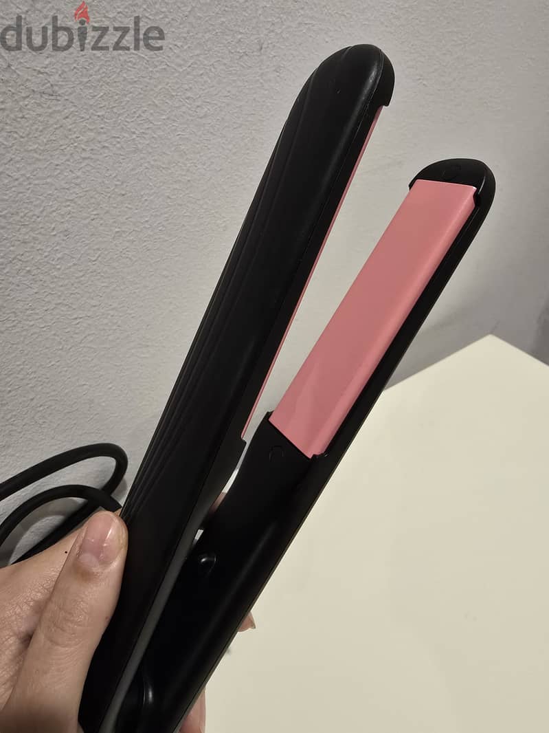 Hair Straightener Philips Essential Care - HP8323 1