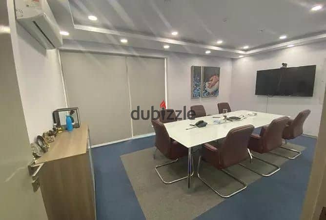 Office for rent, administrative headquarters, 515 square meters, fully finished, furnished, and air conditioners, The Courtyard, Sheikh Zayed, near th 9