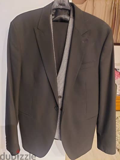 Black Suit from tie house - size 52