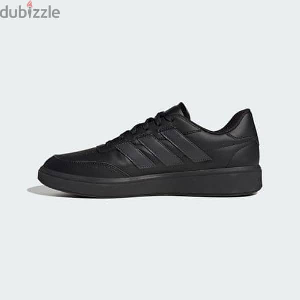 كوتشي اديداس اقل من سعره 700 جنيه مقاس 44 | Adidas Courtblock 1