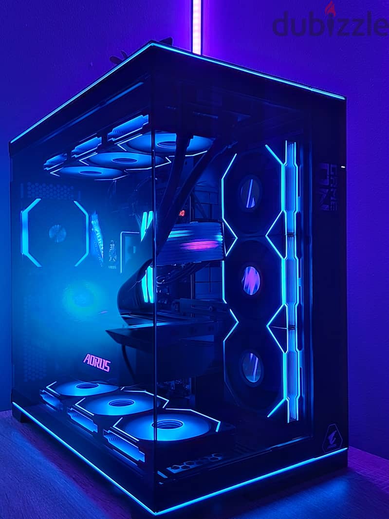 High End PC (RTX 4070TIS + i9 14900k) Lian Li Evo RGB Case 10 fans! 3