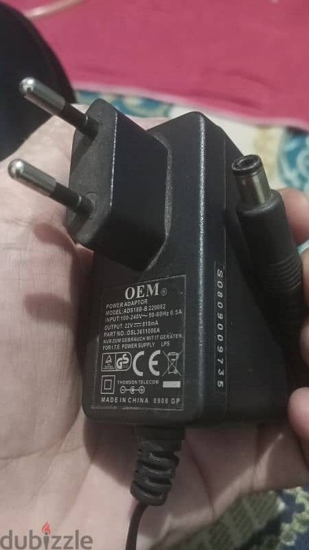 ADAPTOR OEM 22V 818ma 1