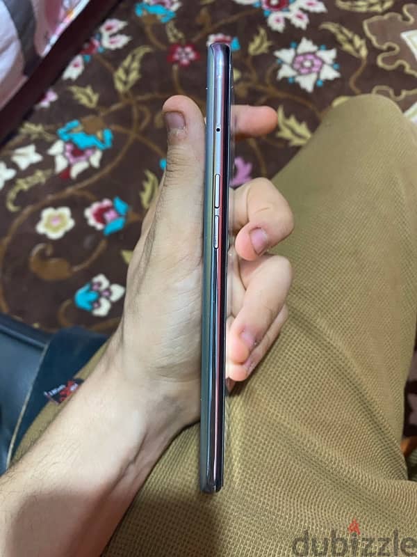 Oppo Reno 5 Zero 1