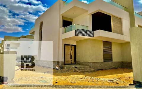 Town House for sale 324 meters in Beta Greens, Mostakbal City, Ready to move, installments over 5 years