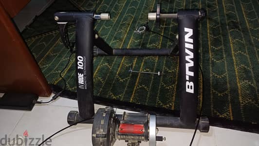 B TWIN IN RIDE 100 Home Trainer