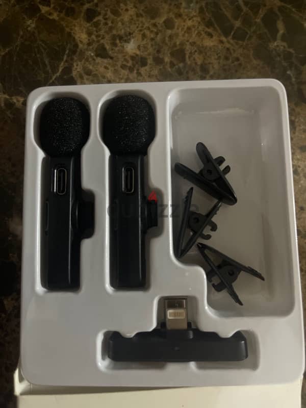 MayBesta wireless microphone 1