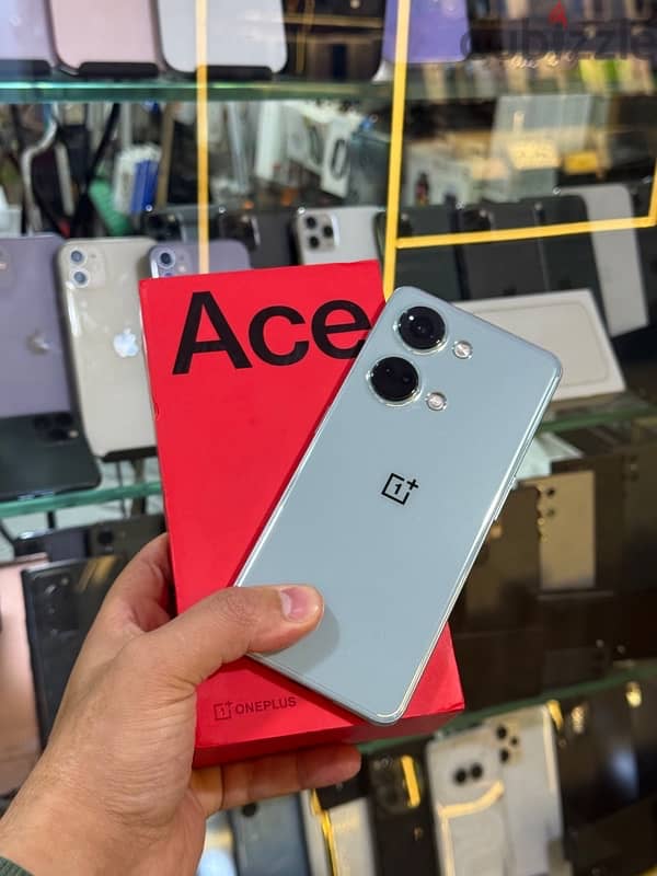 ONEPLUS Ace 2V…256/12 ram 3