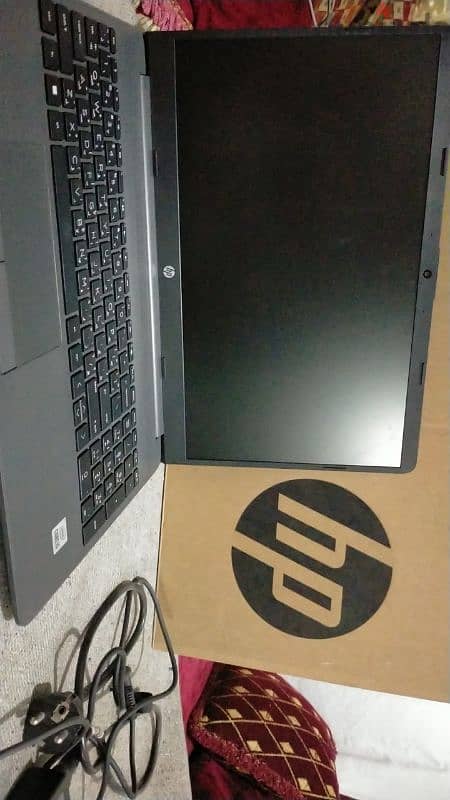 لاب توب  hp 250 G8 زيرو 0