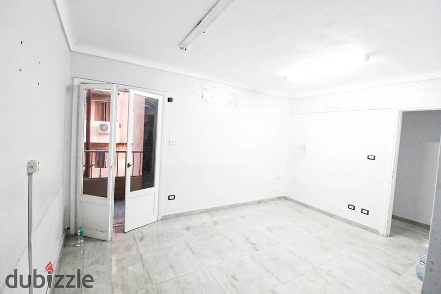 Apartment for sale 100 meters in Janaklis, Abu Qir Street, suitable for residential or administrative purposes - 3,000,000 cash 4