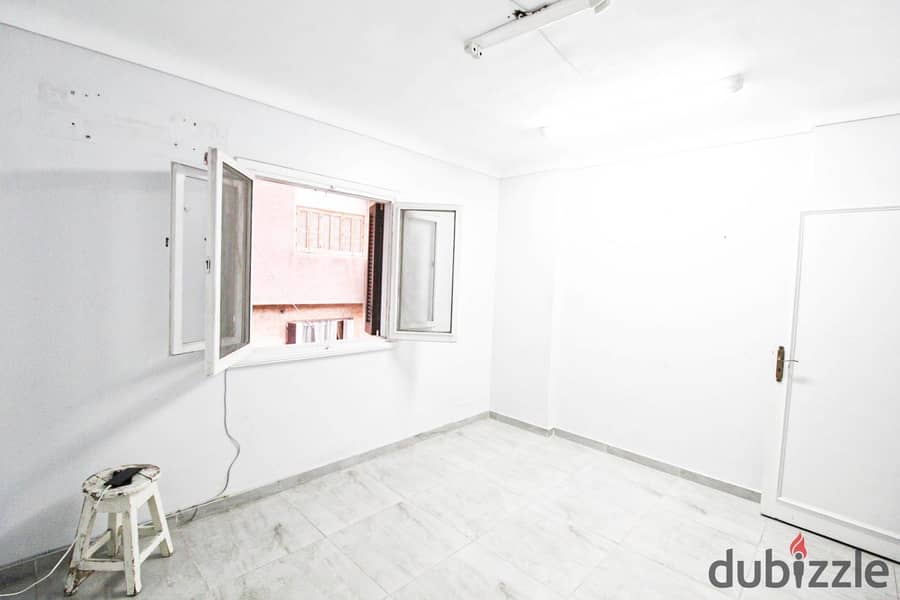 Apartment for sale 100 meters in Janaklis, Abu Qir Street, suitable for residential or administrative purposes - 3,000,000 cash 5