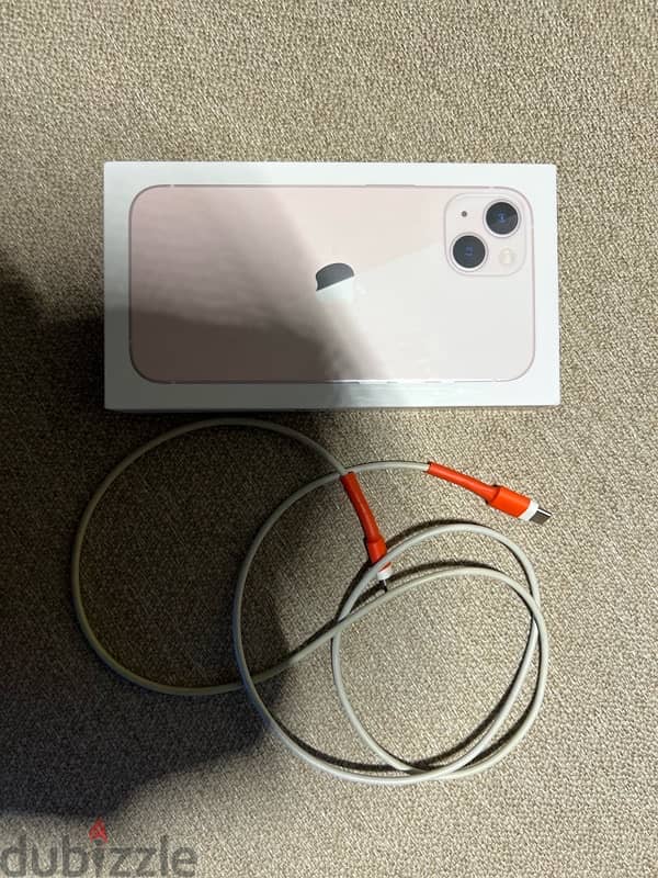 Iphone 13 256 GB Pink معاه العلبة و الفاتوره 10