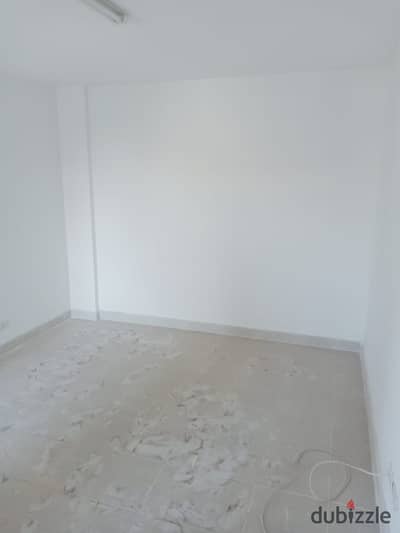 In Madinaty, an apartment for rent, empty law, area of ​​​​132 square meters, a view of the garden and a street in front of Al-Far Market and the mosq