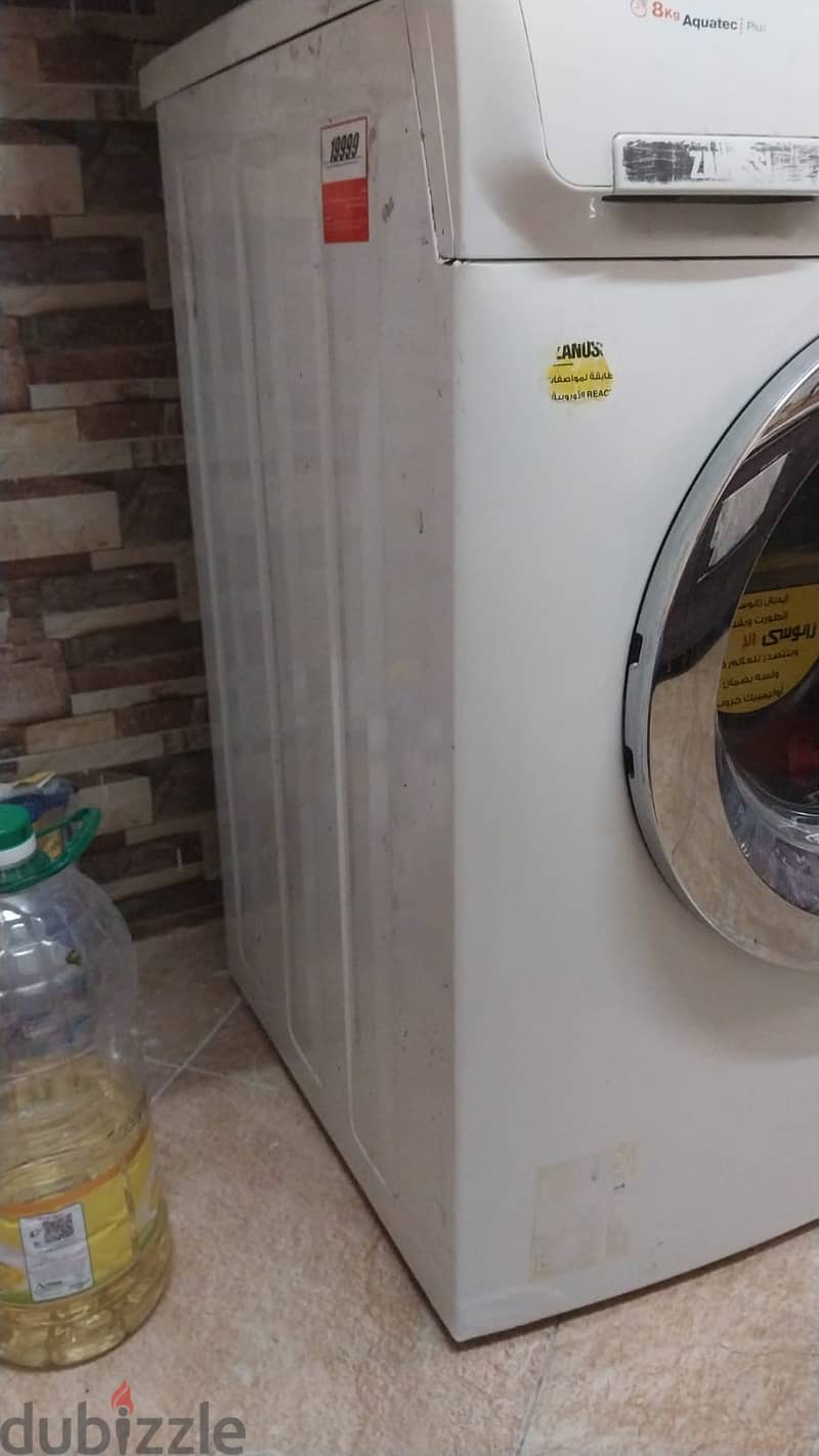 8kg frontload White Zanussi washing machine 4