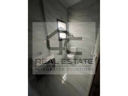 Resale apartment, fully finished, nautical, immediate receipt, ground floor in Al Marasem, 124 square meters 9